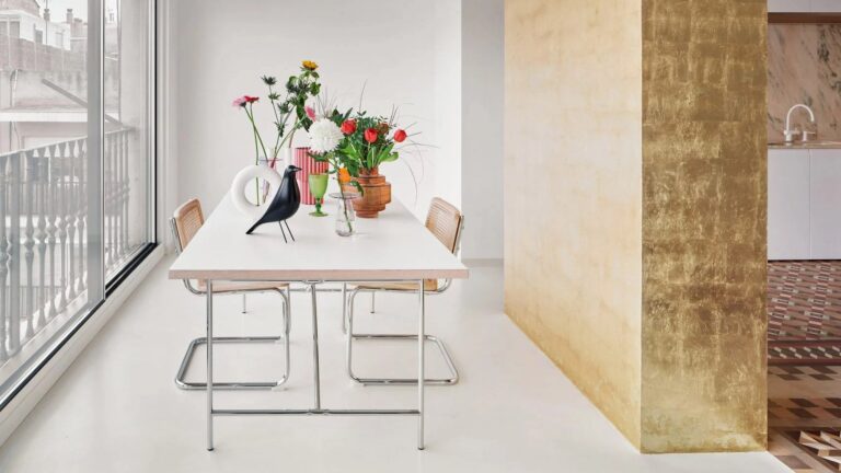 soc raul sanchez architects rosegold apartment barcelona architecture interiors residential dezeen 2364 col 0 1704x1932 1