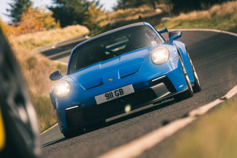 porsche 911 gt3 front tracking